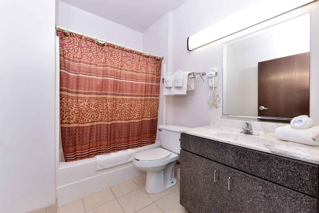 Americas Best Value Inn Somerville Texas Ruang foto