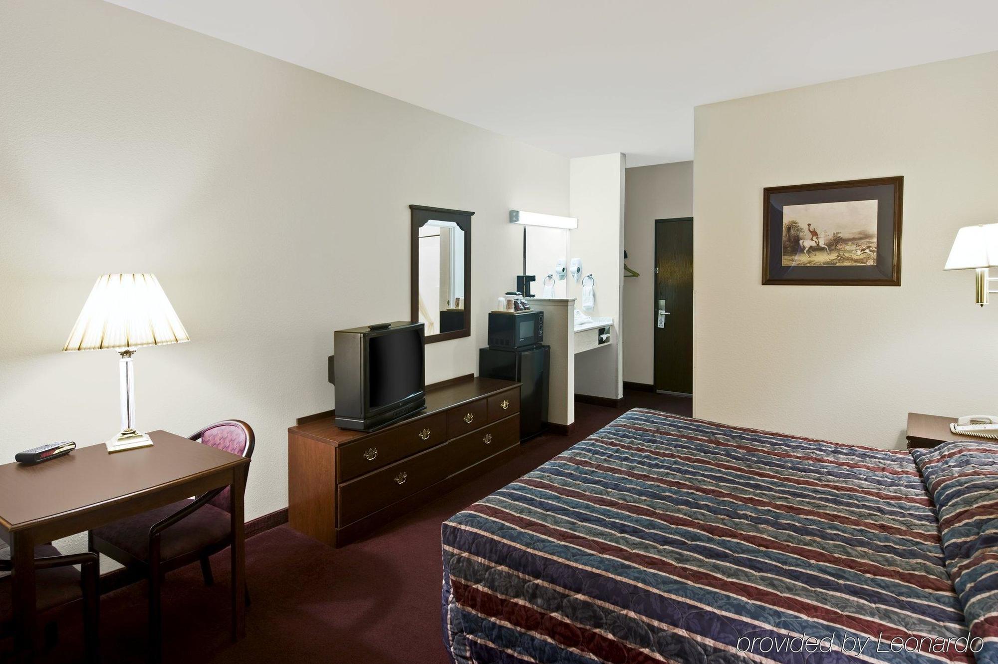 Americas Best Value Inn Somerville Texas Ruang foto