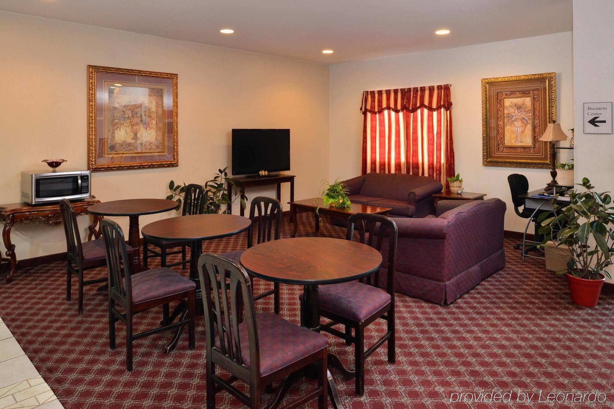 Americas Best Value Inn Somerville Texas Bagian luar foto