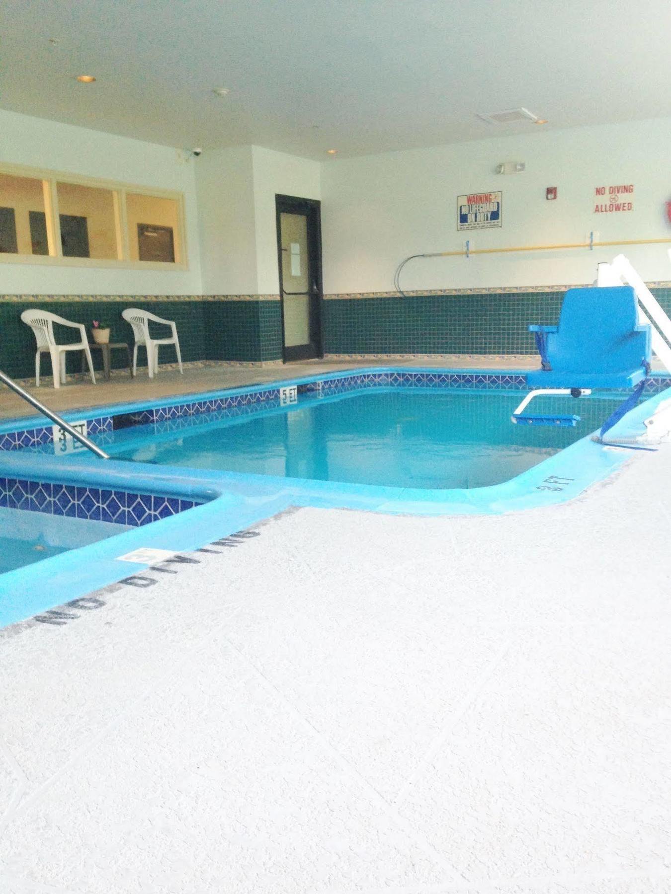 Americas Best Value Inn Somerville Texas Bagian luar foto