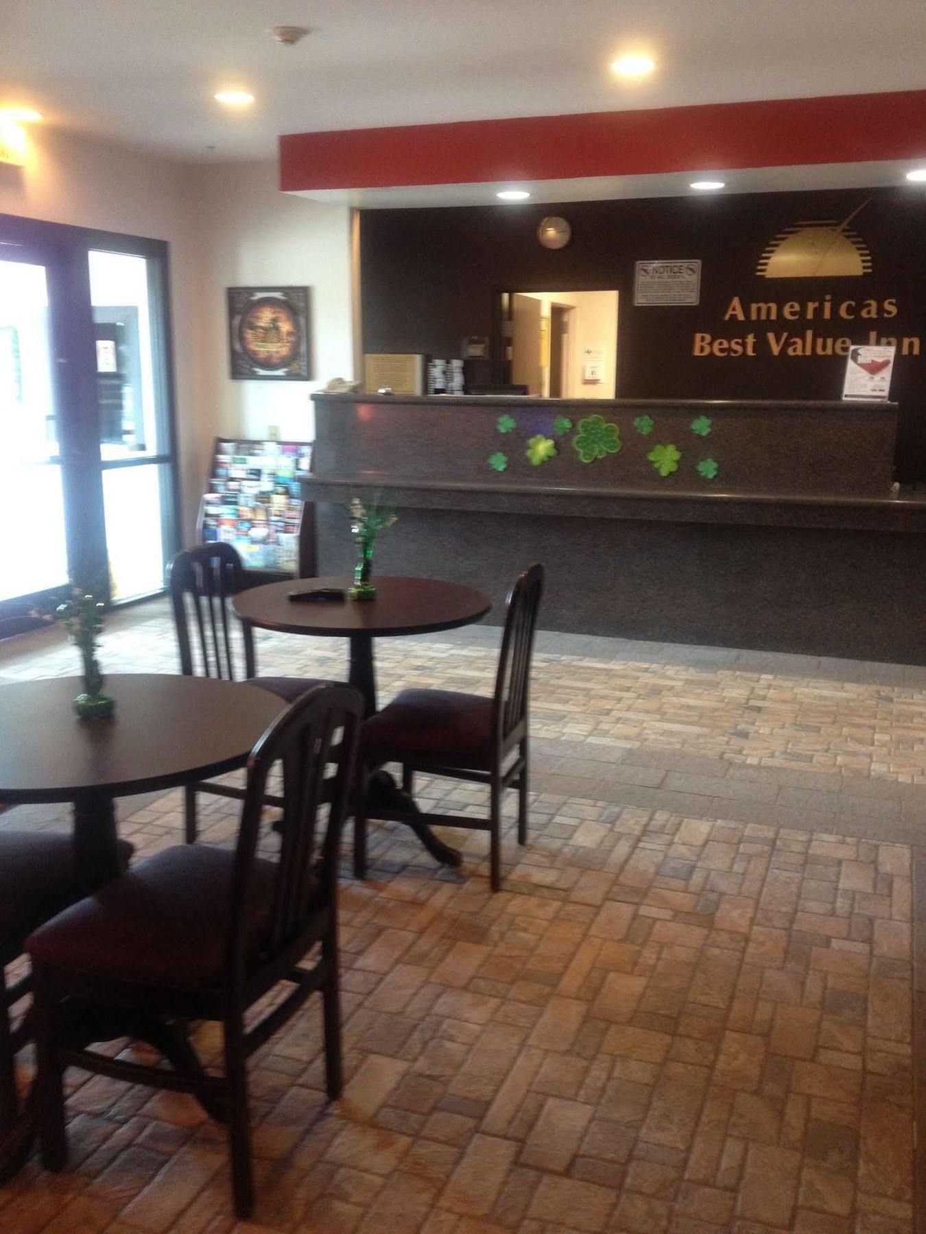 Americas Best Value Inn Somerville Texas Bagian luar foto